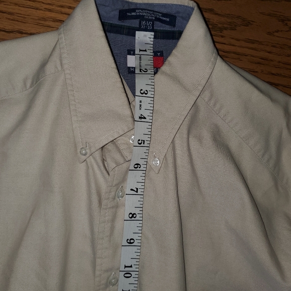 Vintage Tommy Hilfiger tan long.sleeve button down. 16.5 32-33. - Picture 10 of 11